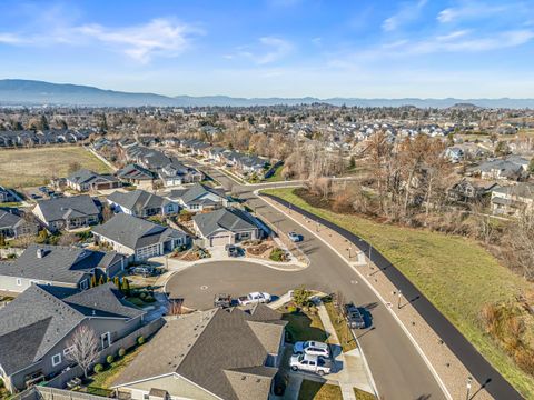 Tiny photo for 114 Connecticut Court, Medford, OR 97504 (MLS # 220217645)