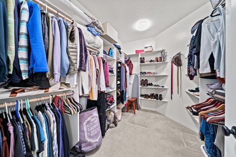 Tiny photo for 114 Connecticut Court, Medford, OR 97504 (MLS # 220217645)