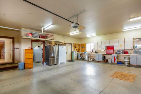 Tiny photo for 2305 NE Wilcox Avenue, Terrebonne, OR 97760 (MLS # 220219536)