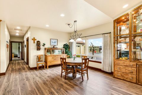 Tiny photo for 2305 NE Wilcox Avenue, Terrebonne, OR 97760 (MLS # 220219536)