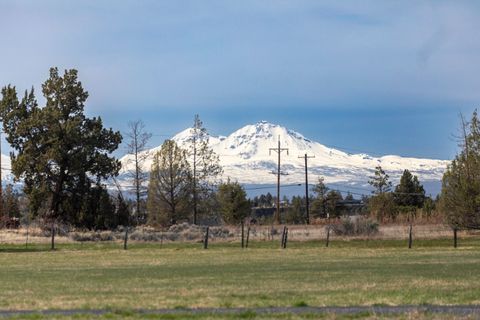 Tiny photo for 2305 NE Wilcox Avenue, Terrebonne, OR 97760 (MLS # 220219536)