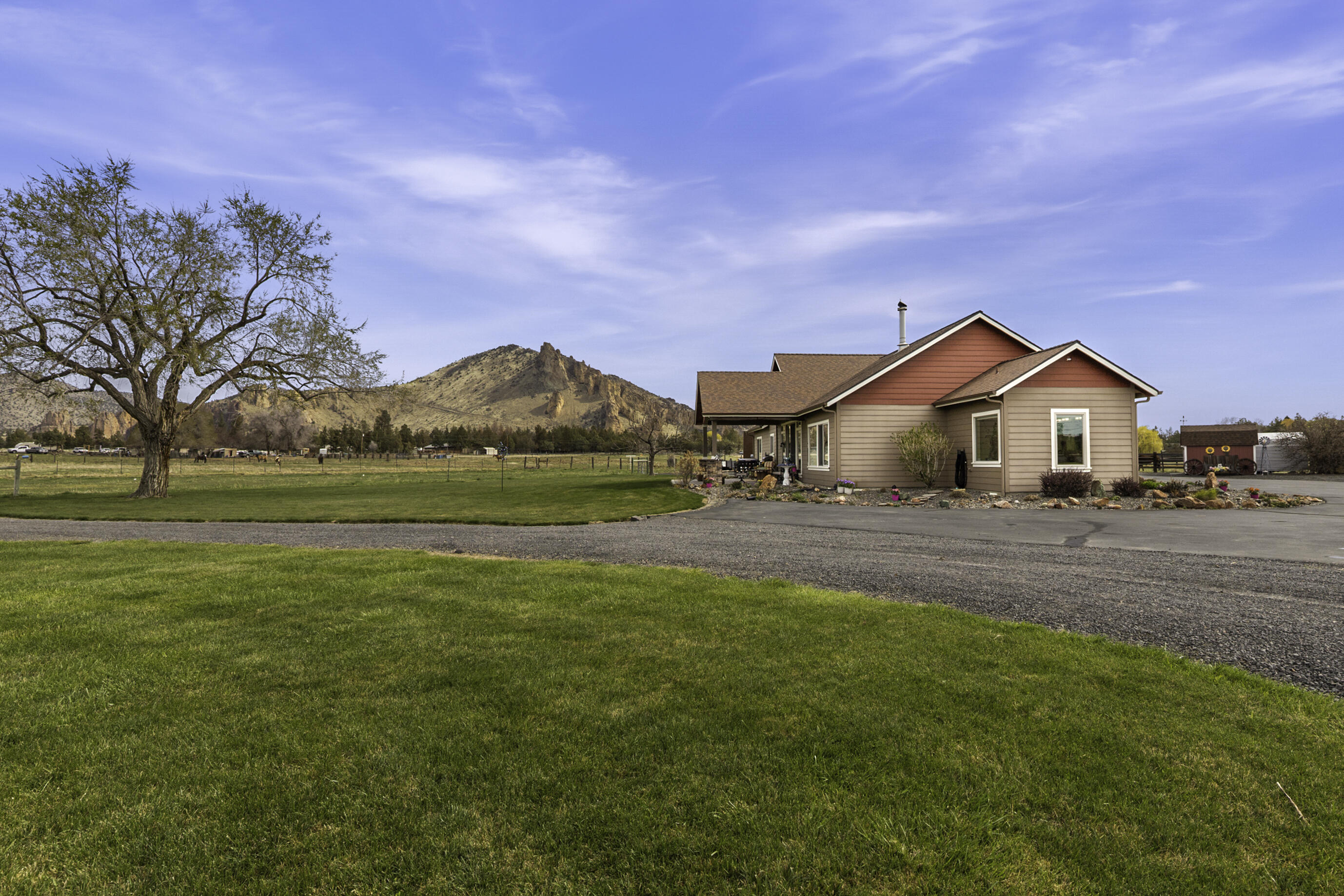 2305 NE Wilcox Avenue