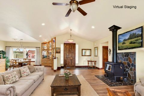 Tiny photo for 2305 NE Wilcox Avenue, Terrebonne, OR 97760 (MLS # 220219536)