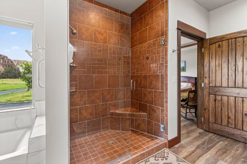 Tiny photo for 2305 NE Wilcox Avenue, Terrebonne, OR 97760 (MLS # 220219536)