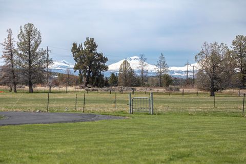 Tiny photo for 2305 NE Wilcox Avenue, Terrebonne, OR 97760 (MLS # 220219536)