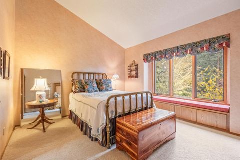 Tiny photo for 20468 Steamboat Court, Bend, OR 97702 (MLS # 220219891)