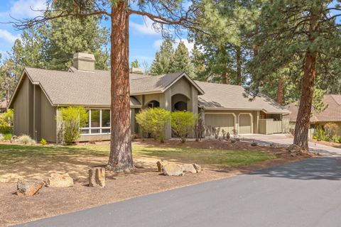 Tiny photo for 20468 Steamboat Court, Bend, OR 97702 (MLS # 220219891)