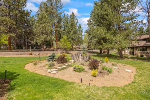Tiny photo for 20468 Steamboat Court, Bend, OR 97702 (MLS # 220219891)