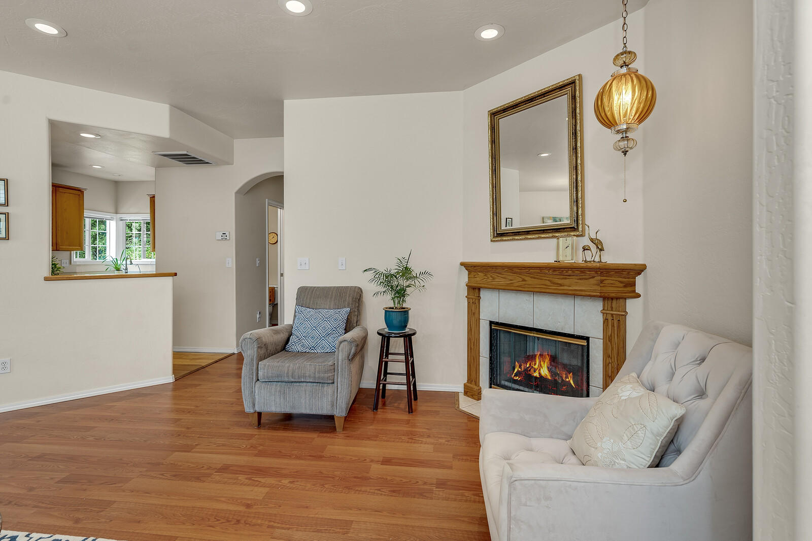 Court On Mary Jane, The - Residential