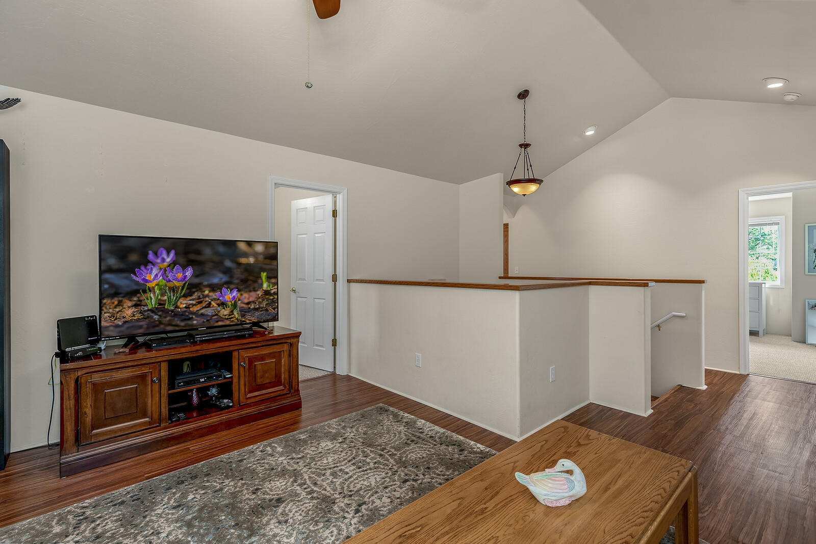 Court On Mary Jane, The - Residential