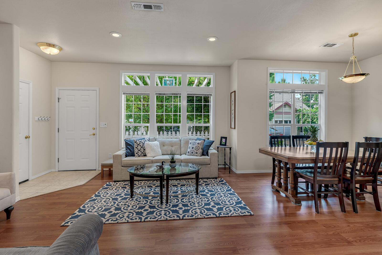Court On Mary Jane, The - Residential