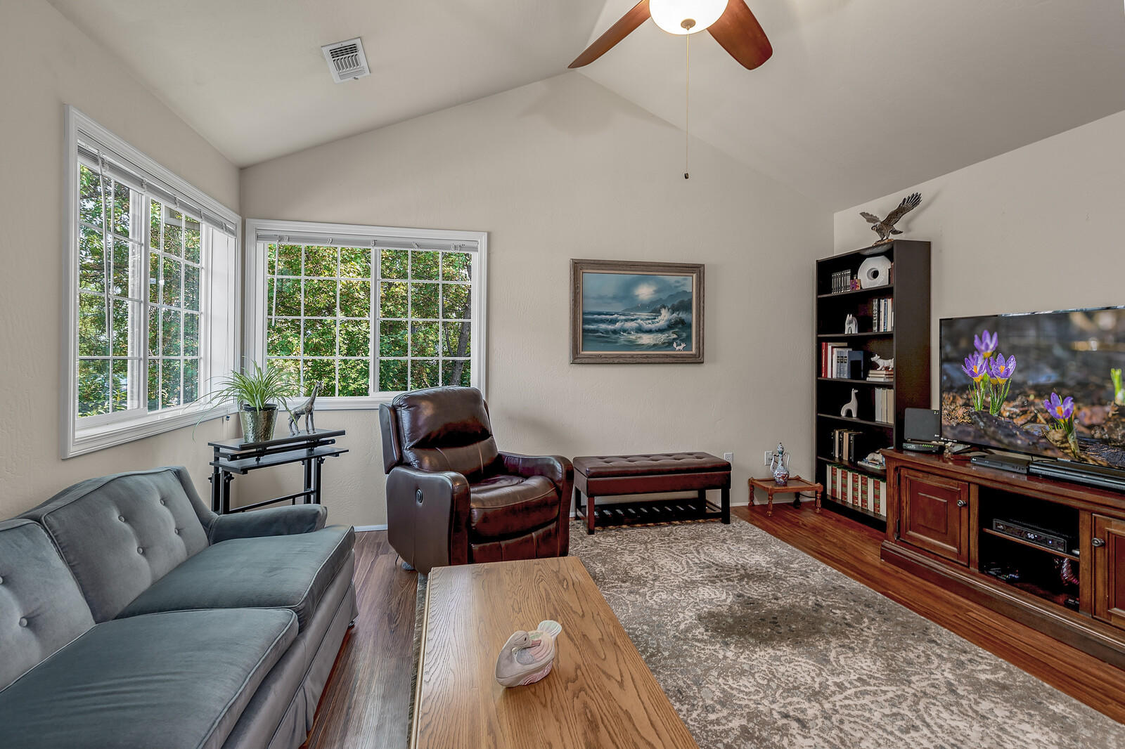 Court On Mary Jane, The - Residential