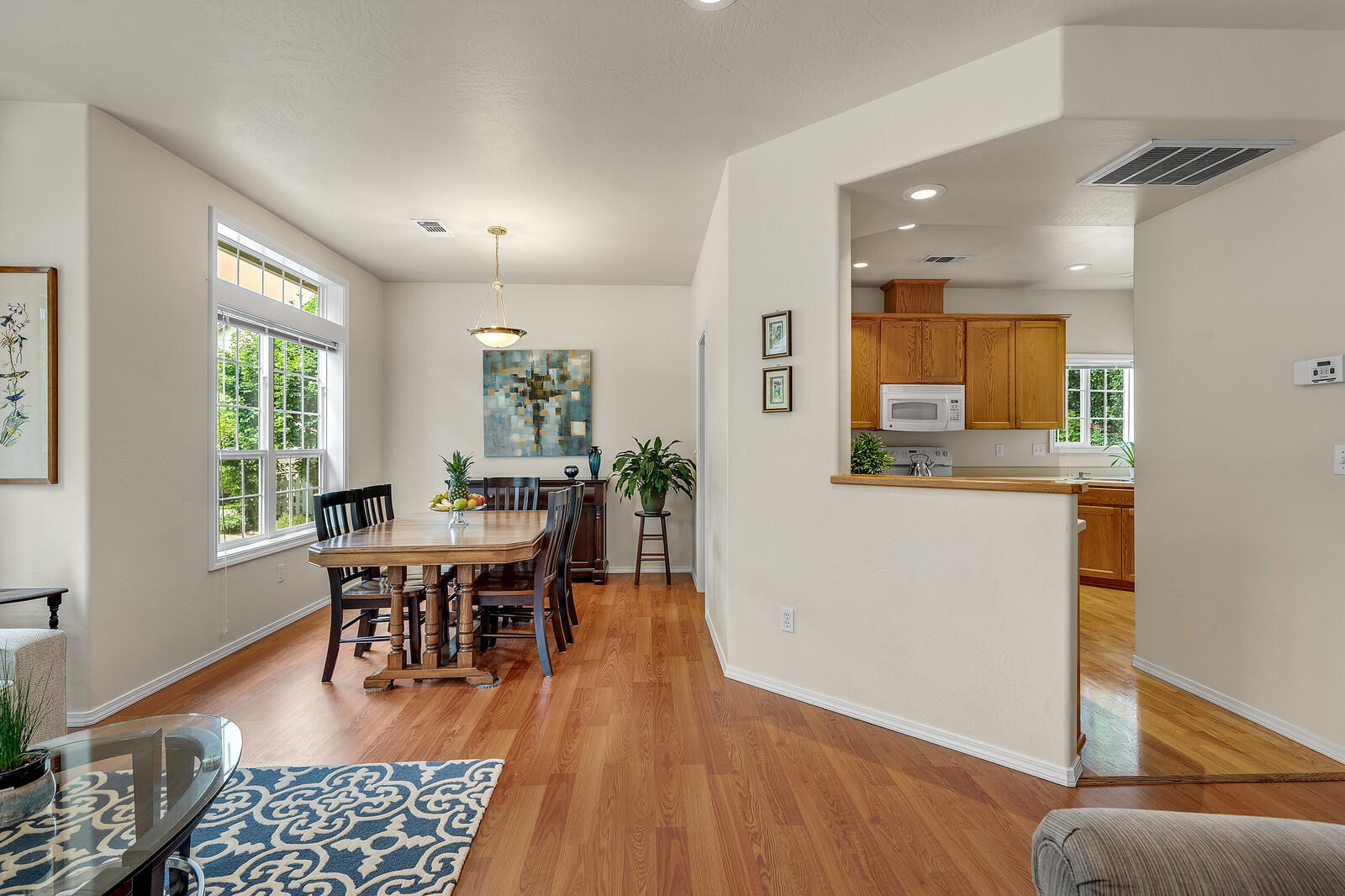 Court On Mary Jane, The - Residential