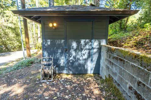 Tiny photo for 4901 Thompson Creek Road, Selma, OR 97538 (MLS # 220217110)