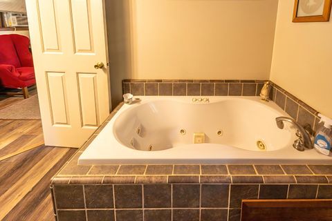 Tiny photo for 4901 Thompson Creek Road, Selma, OR 97538 (MLS # 220217110)