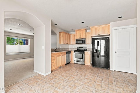Tiny photo for 417 NW 27th Street, Redmond, OR 97756 (MLS # 220227384)