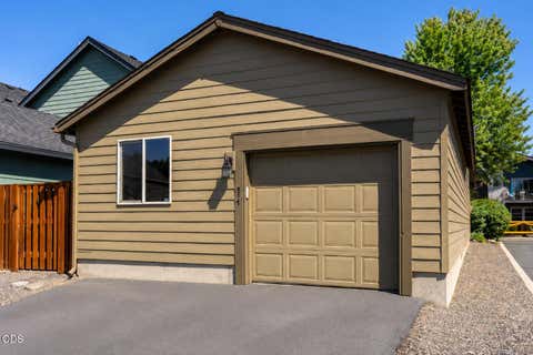 Tiny photo for 417 NW 27th Street, Redmond, OR 97756 (MLS # 220227384)