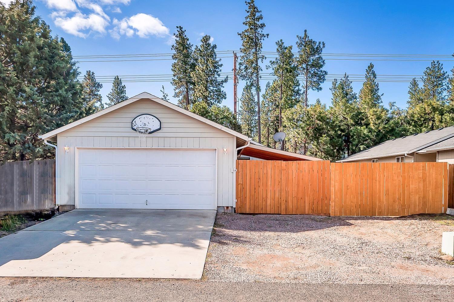 Spring Meadow - Residential