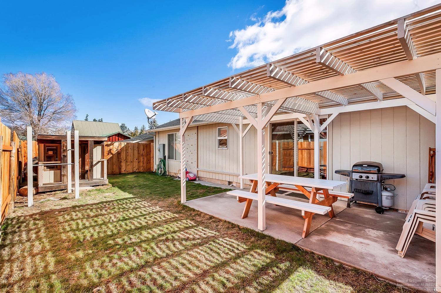 Spring Meadow - Residential