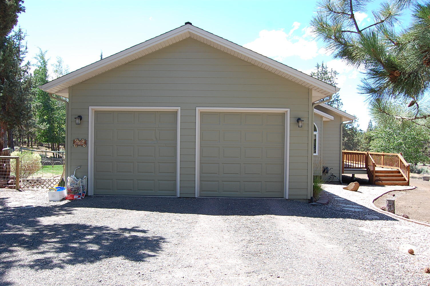 Panoramic View Est - Residential