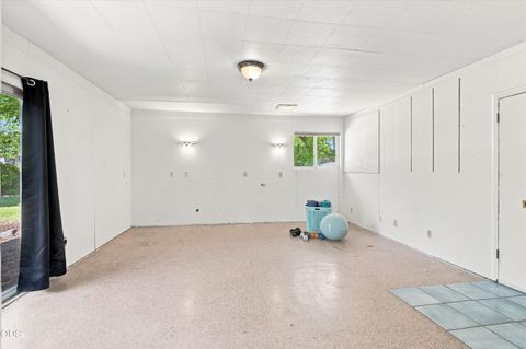Tiny photo for 2516 Sandy Terrace, Medford, OR 97504 (MLS # 220225134)