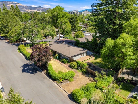 Tiny photo for 2516 Sandy Terrace, Medford, OR 97504 (MLS # 220225134)