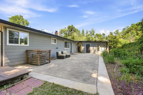 Tiny photo for 2516 Sandy Terrace, Medford, OR 97504 (MLS # 220225134)