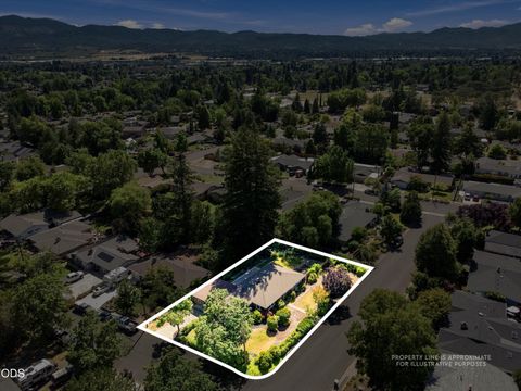 Tiny photo for 2516 Sandy Terrace, Medford, OR 97504 (MLS # 220225134)