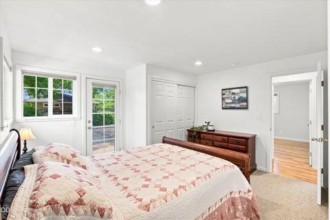 Tiny photo for 2516 Sandy Terrace, Medford, OR 97504 (MLS # 220225134)