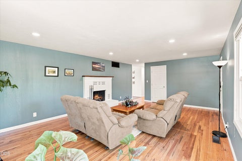 Tiny photo for 2516 Sandy Terrace, Medford, OR 97504 (MLS # 220225134)
