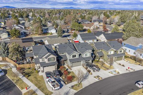 Tiny photo for 20786 Comet Lane, Bend, OR 97701 (MLS # 220216665)