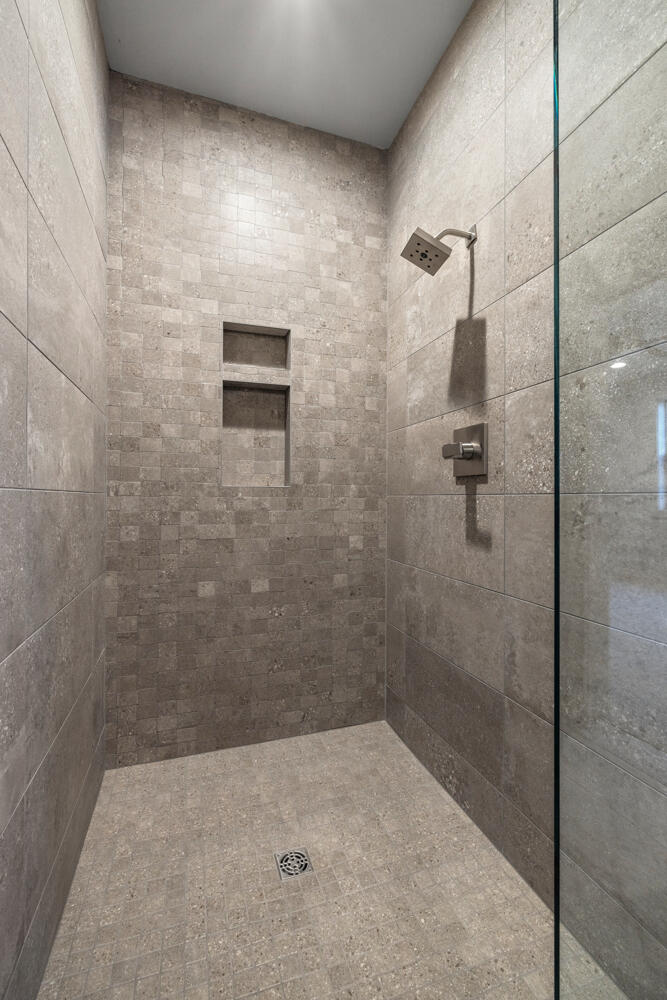 Paradise Hill - Residential