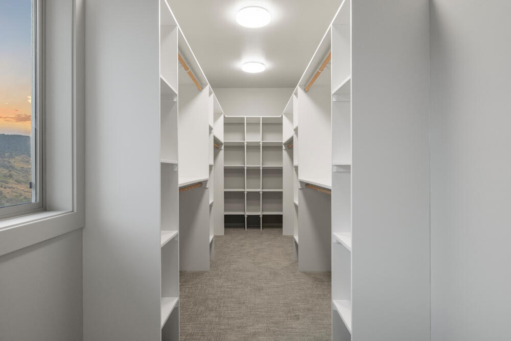 Paradise Hill - Residential