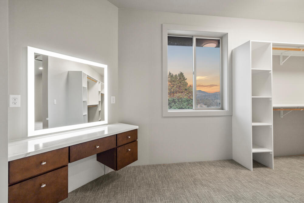 Paradise Hill - Residential