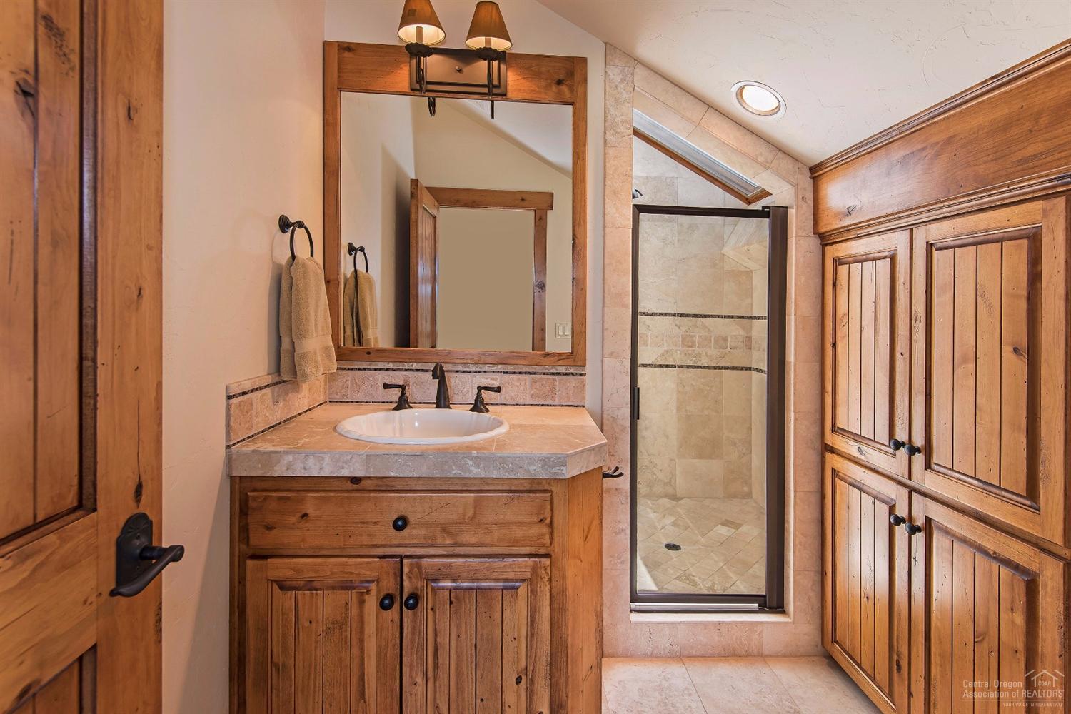 Broken Top - Residential