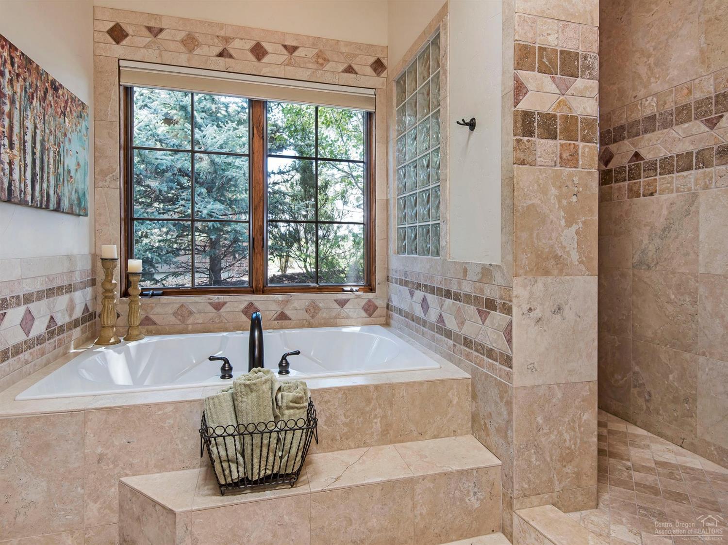 Broken Top - Residential