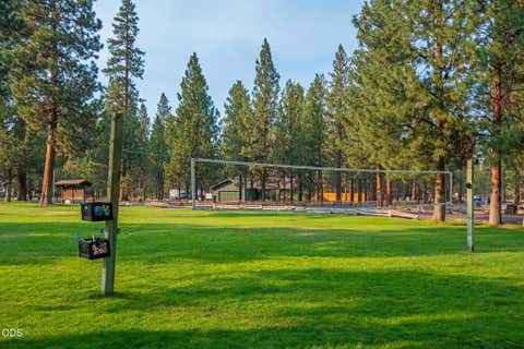 Tiny photo for 69210 Harness, Sisters, OR 97759 (MLS # 220227339)