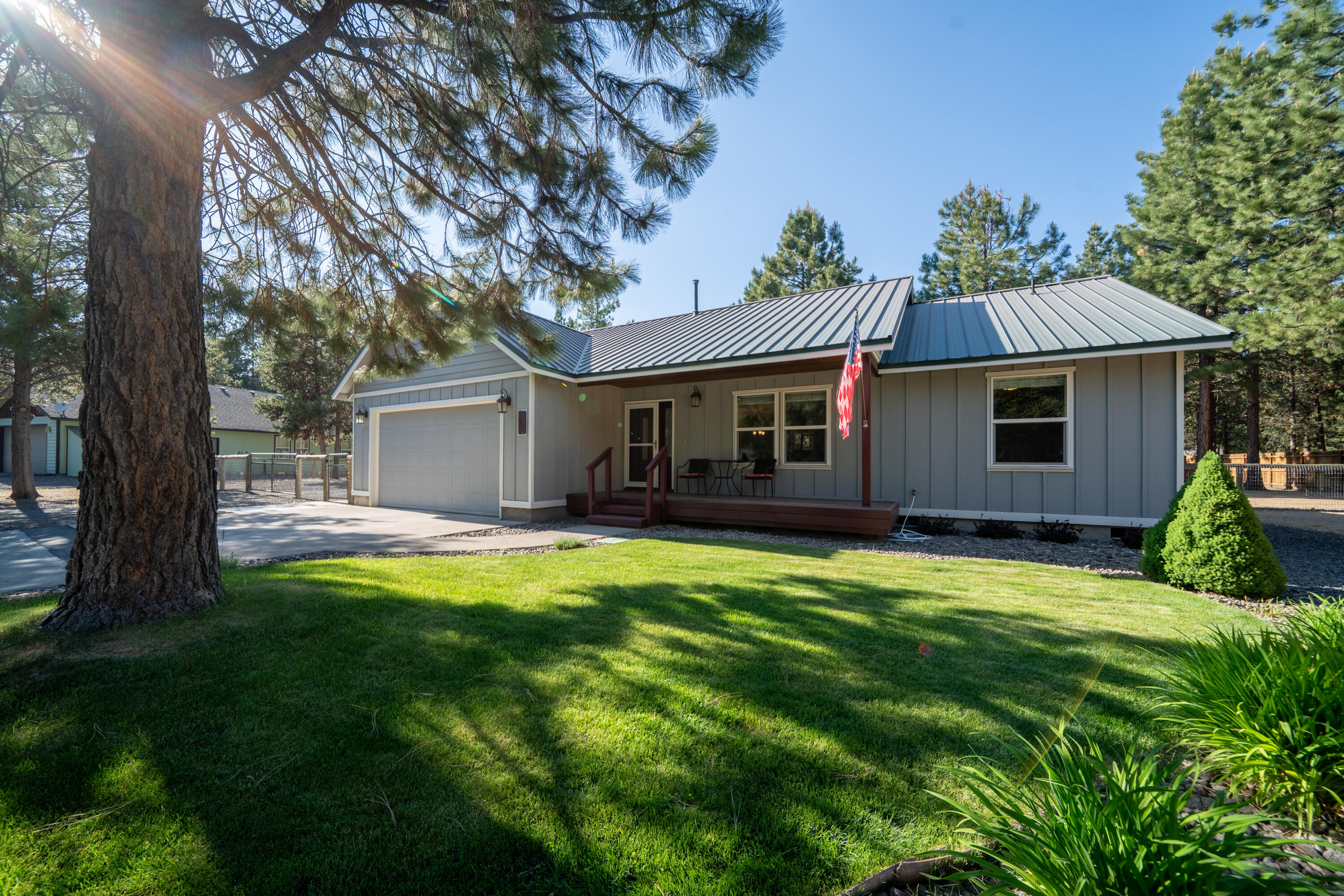 15876 Sunrise Boulevard