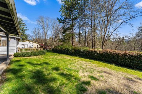 Tiny photo for 291 Chaparral Drive, Grants Pass, OR 97526 (MLS # 220216884)