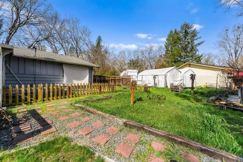 Tiny photo for 291 Chaparral Drive, Grants Pass, OR 97526 (MLS # 220216884)