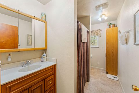 Tiny photo for 291 Chaparral Drive, Grants Pass, OR 97526 (MLS # 220216884)