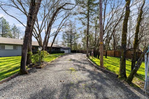 Tiny photo for 291 Chaparral Drive, Grants Pass, OR 97526 (MLS # 220216884)