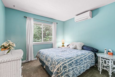 Tiny photo for 4059 Ditch Creek Road, Rogue River, OR 97537 (MLS # 220212660)