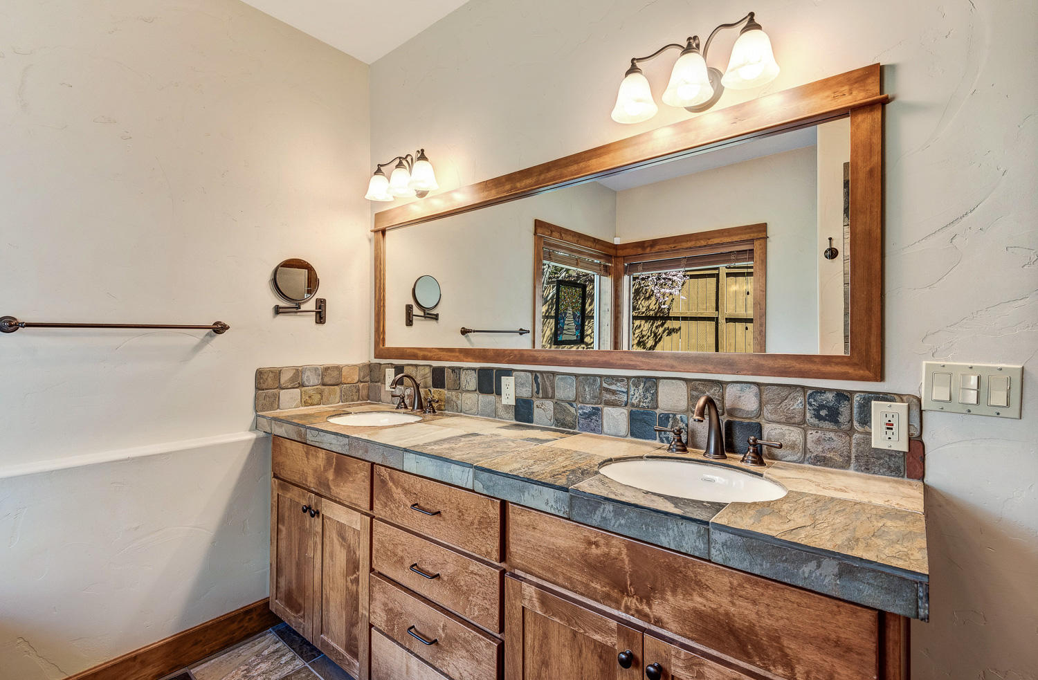 Awbrey Road Heights - Residential