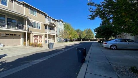 Tiny photo for 341 Englemann Lane, Medford, OR 97501 (MLS # 220213910)