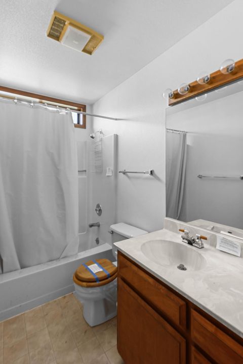 Tiny photo for 4437 San Juan Drive, Medford, OR 97504 (MLS # 220217358)