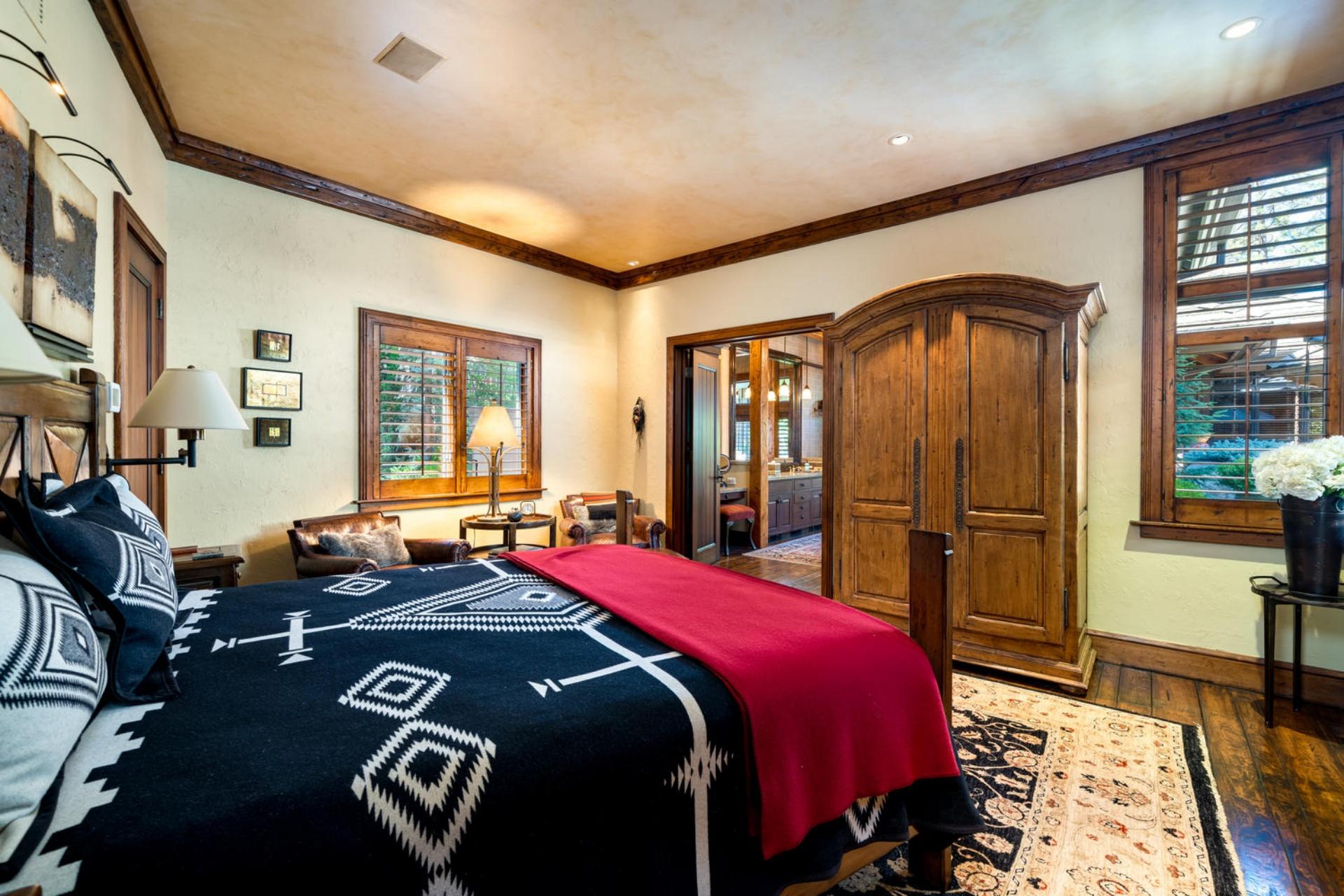 Broken Top - Residential