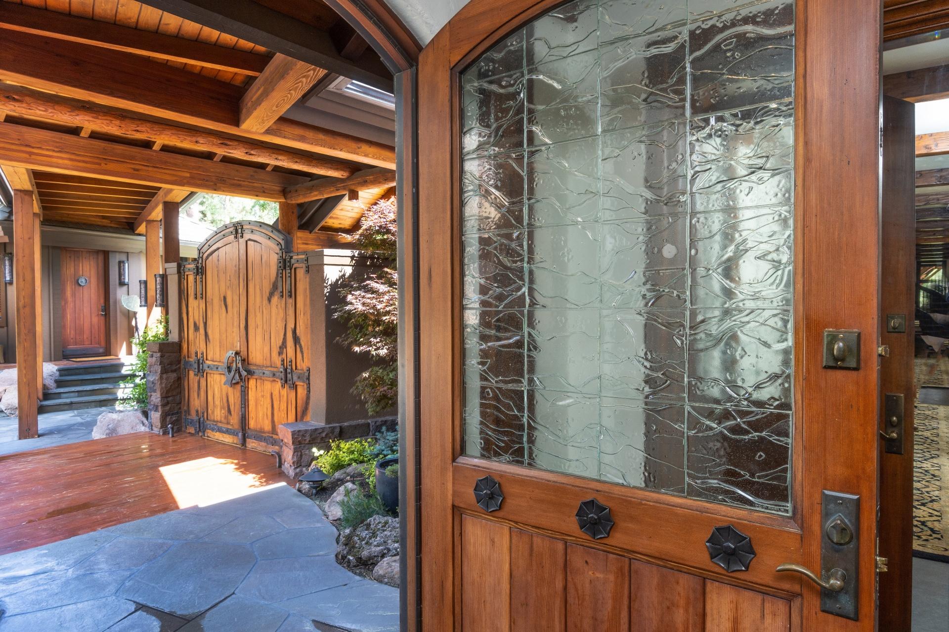 Broken Top - Residential