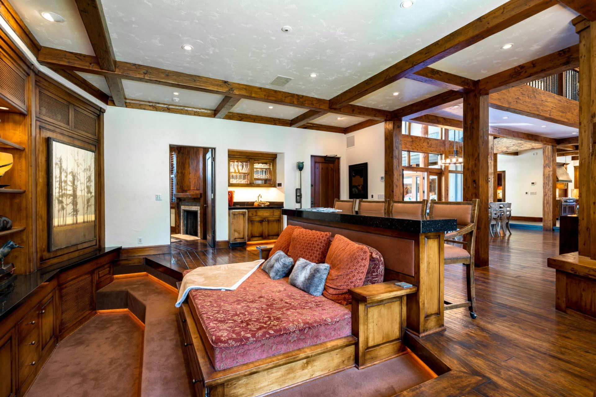 Broken Top - Residential