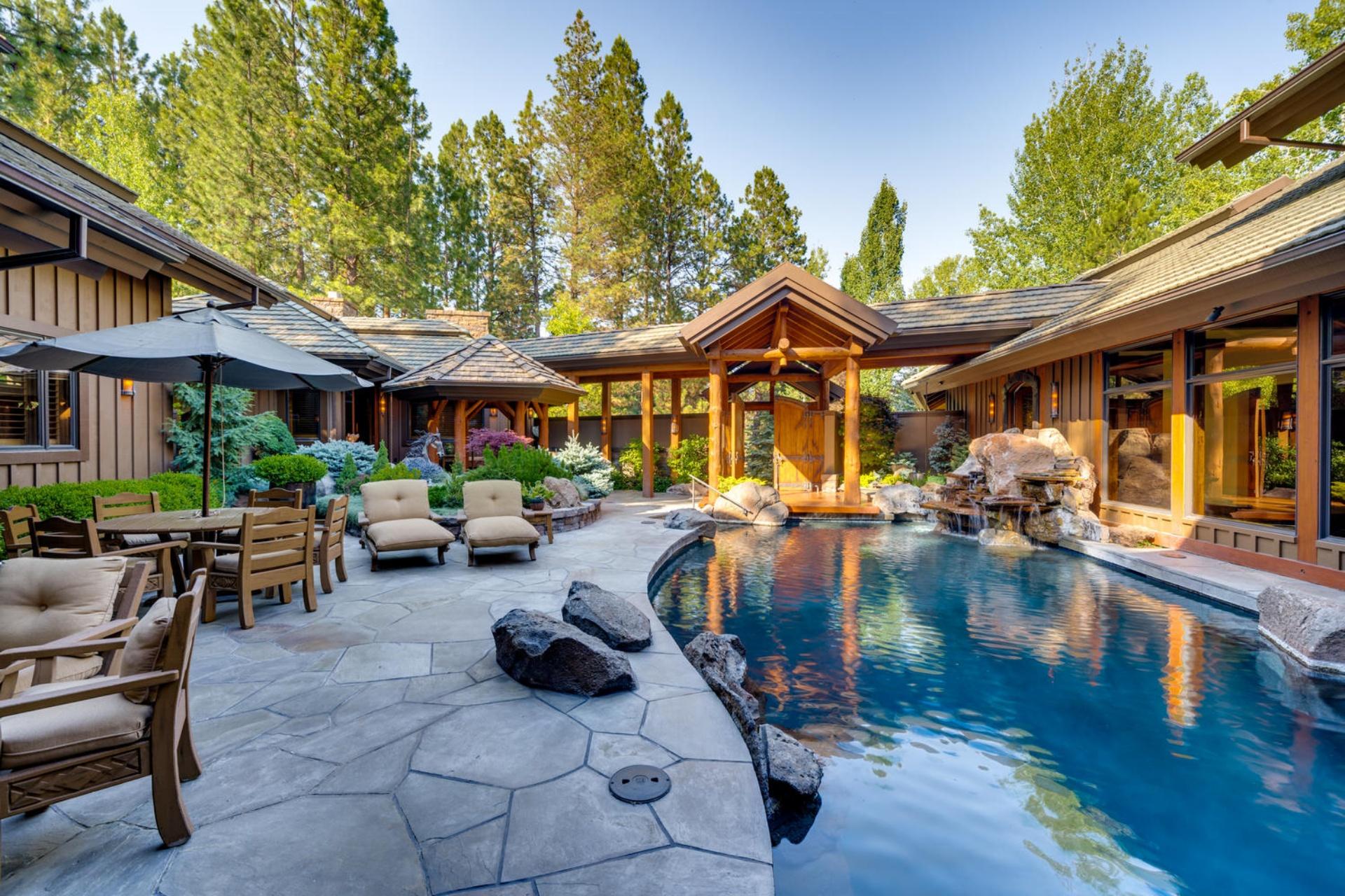 Broken Top - Residential